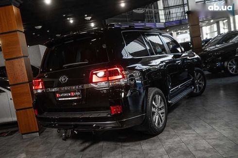 Toyota Land Cruiser 2018 - фото 13