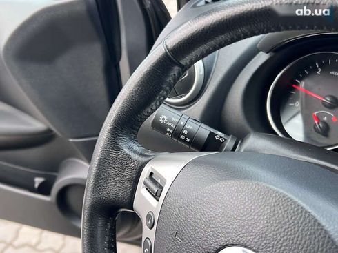 Nissan Qashqai 2011 - фото 15