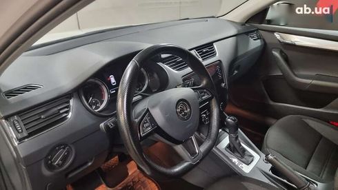 Skoda Octavia 2019 - фото 11