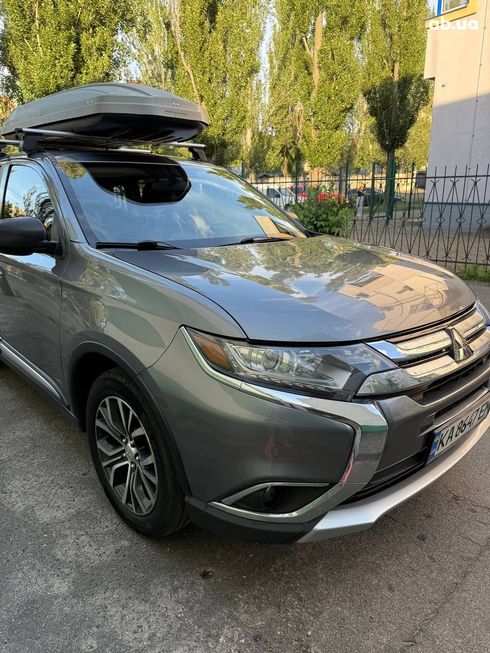 Mitsubishi Outlander 2018 серый - фото 7