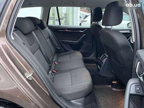 Skoda Octavia 2019 - фото 28
