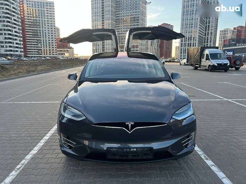 Tesla Model X 2018 - фото 2