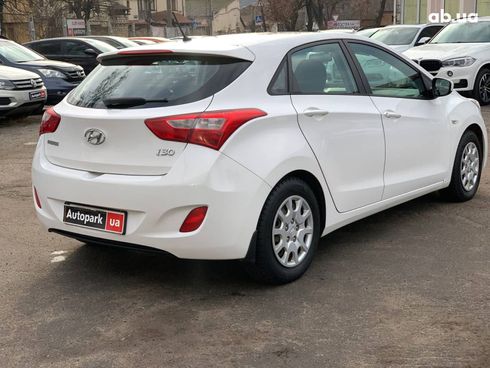 Hyundai i30 2012 белый - фото 31