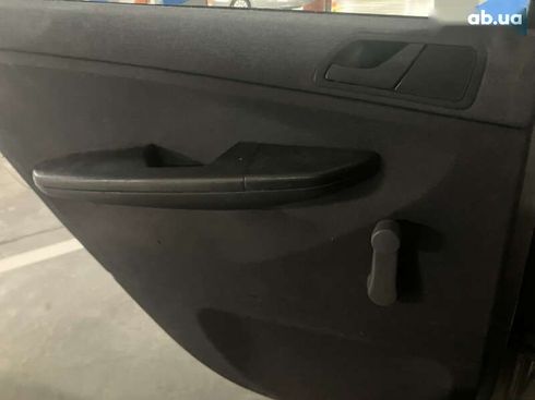 Skoda Fabia 2003 - фото 18