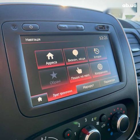 Renault Trafic 2020 - фото 29