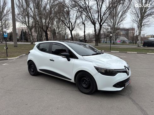 Renault Clio 2015 белый - фото 7