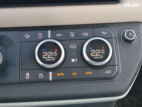 Land Rover Defender 2021 белый - фото 27