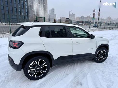 Jeep Avenger 2024 - фото 18