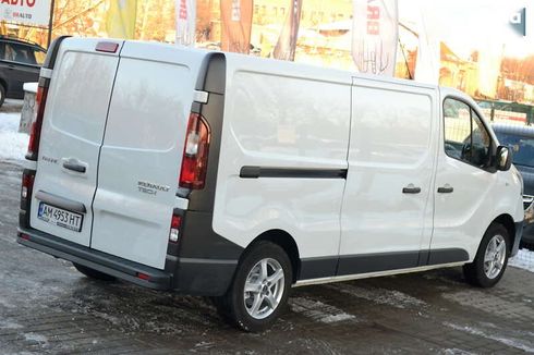 Renault Trafic 2019 - фото 12