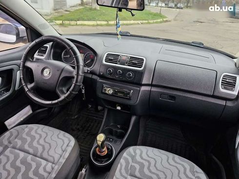 Skoda Fabia 2008 - фото 19