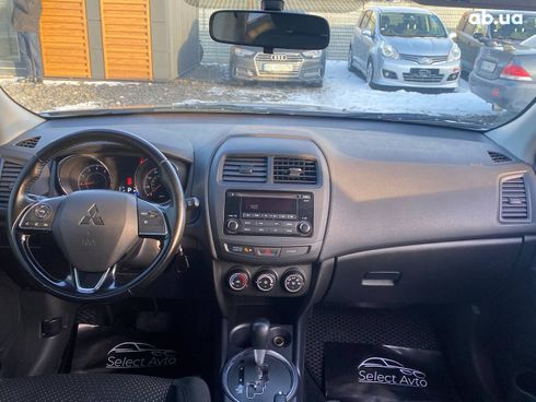 Mitsubishi Outlander 2016 - фото 7