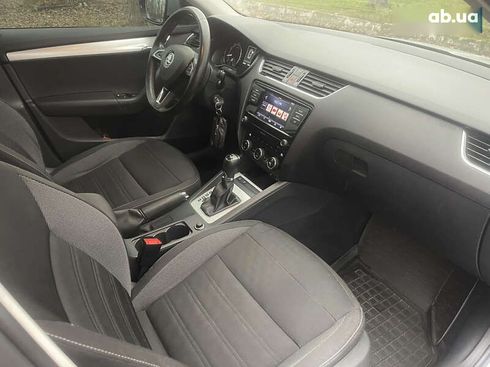Skoda Octavia 2017 - фото 22