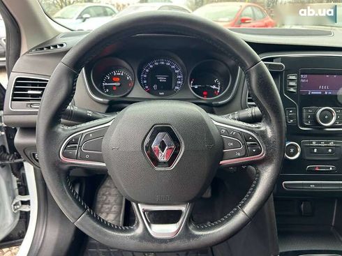 Renault Megane 2019 - фото 17