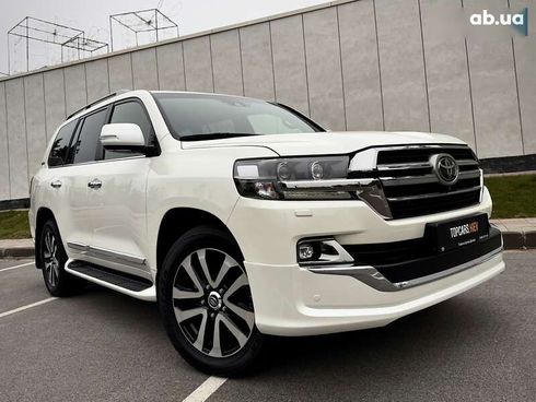 Toyota Land Cruiser 2019 - фото 21