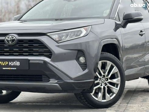 Toyota RAV4 2019 - фото 12