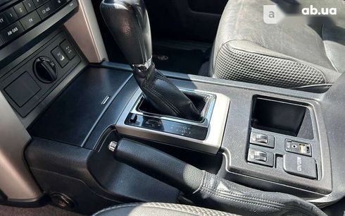 Toyota Land Cruiser Prado 2012 - фото 11