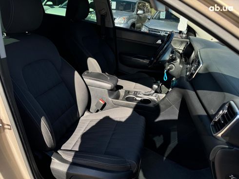 Kia Sportage 2016 бежевый - фото 19
