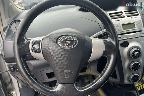 Toyota Yaris 2006 - фото 13