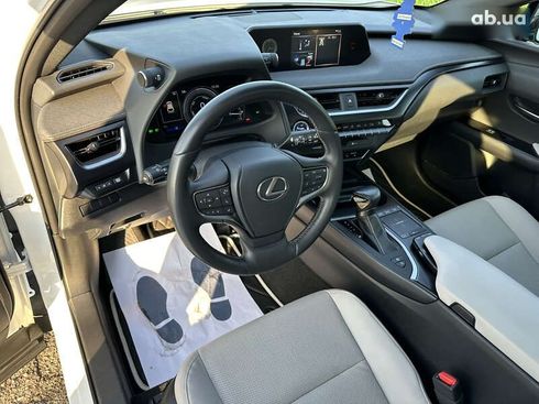 Lexus UX 2022 - фото 23