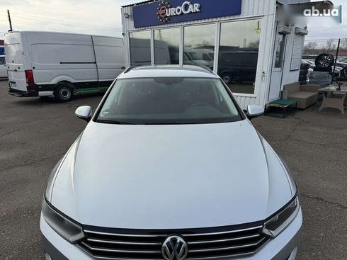 Volkswagen Passat 2018 - фото 5