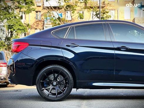 BMW X6 M 2017 - фото 10