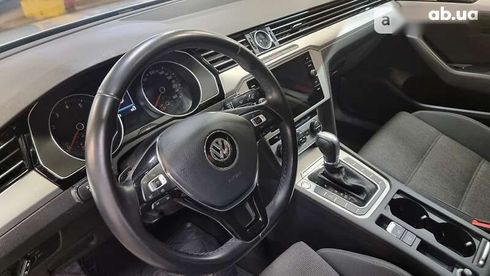 Volkswagen Passat 2019 - фото 12
