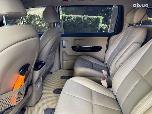 Kia Carnival 2019 белый - фото 76