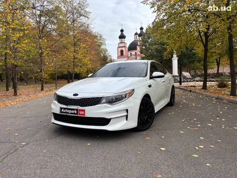 Kia Optima 2016 белый - фото 3