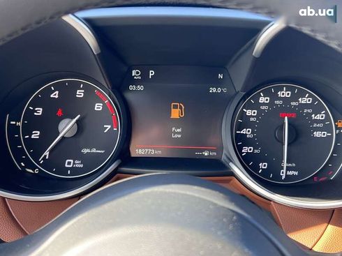 Alfa Romeo Giulia 2018 - фото 21