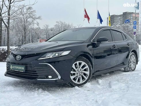 Toyota Camry 2022 - фото 5