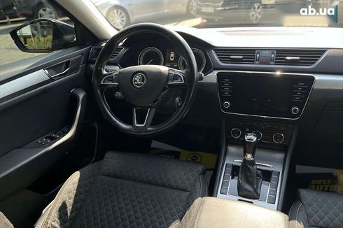 Skoda Superb 2020 - фото 15