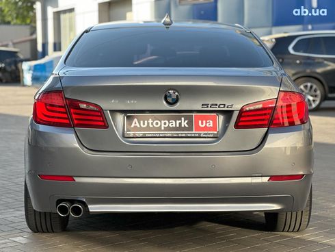 BMW 5 серия 2012 серый - фото 9