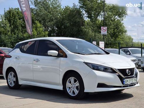 Nissan Leaf 2022 - фото 5