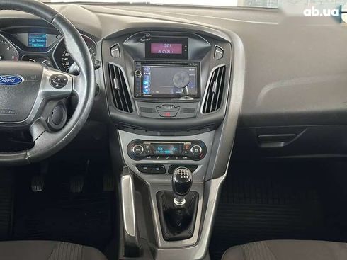 Ford Focus 2011 - фото 25