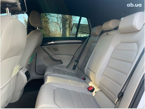 Volkswagen e-Golf 2018 белый - фото 62