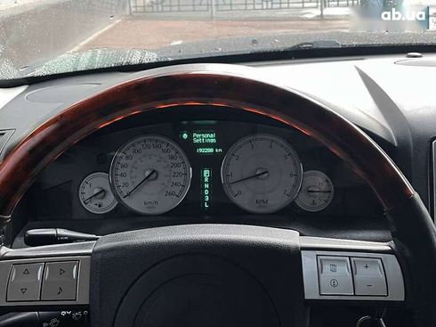 Chrysler 300C 2005 - фото 14