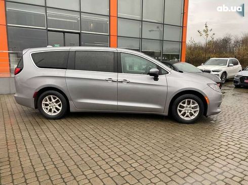 Chrysler Pacifica 2016 - фото 8