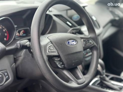 Ford Escape 2019 красный - фото 22