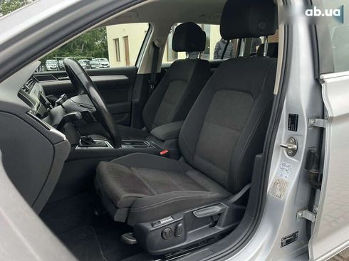 Volkswagen Passat 2017 - фото 26