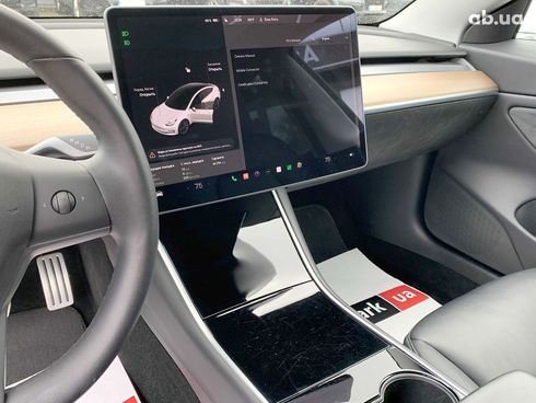 Tesla Model 3 2020 белый - фото 38