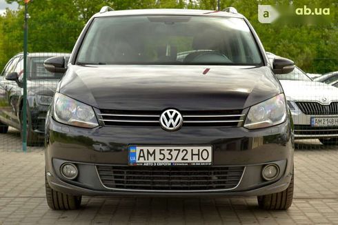 Volkswagen Touran 2010 - фото 4