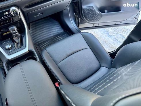 Toyota RAV4 2021 - фото 23