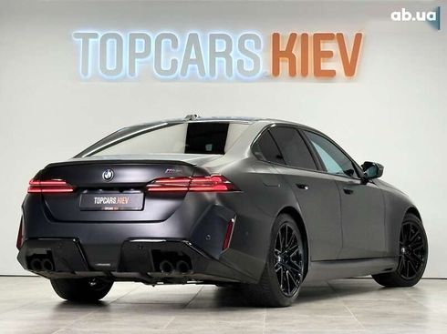 BMW M5 2024 - фото 8