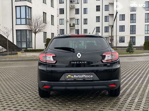 Renault Megane 2015 - фото 25
