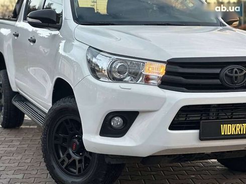 Toyota Hilux 2017 - фото 4