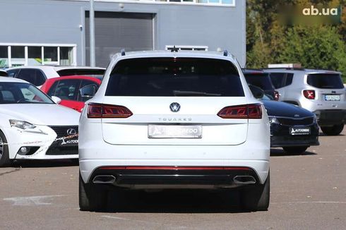 Volkswagen Touareg 2023 - фото 6