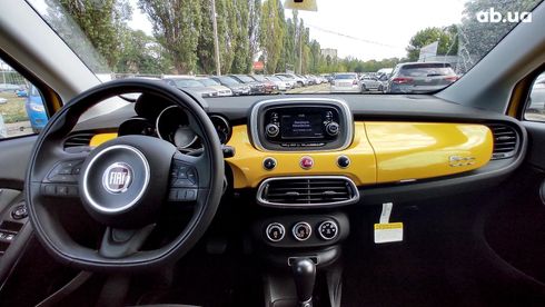 Fiat 500X 2015 желтый - фото 27