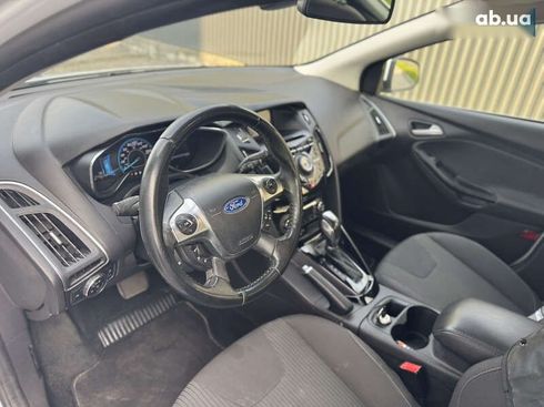 Ford Focus 2014 - фото 17