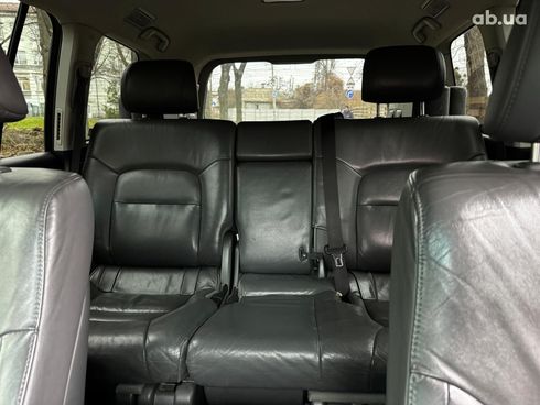 Toyota Land Cruiser 2010 черный - фото 24