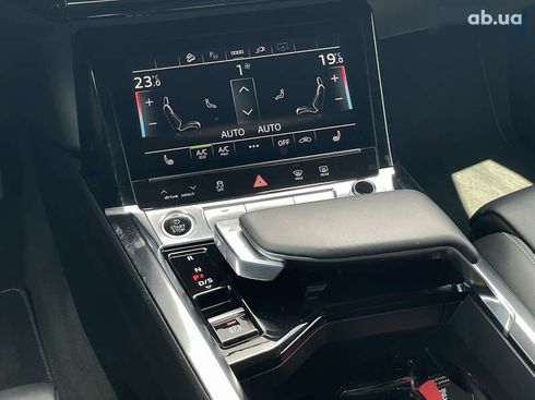 Audi E-Tron 2022 - фото 21